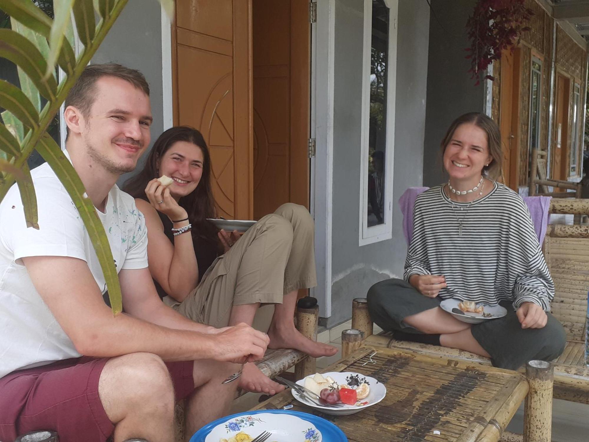 Eltari Homestay تيتيباتو الغرفة الصورة
